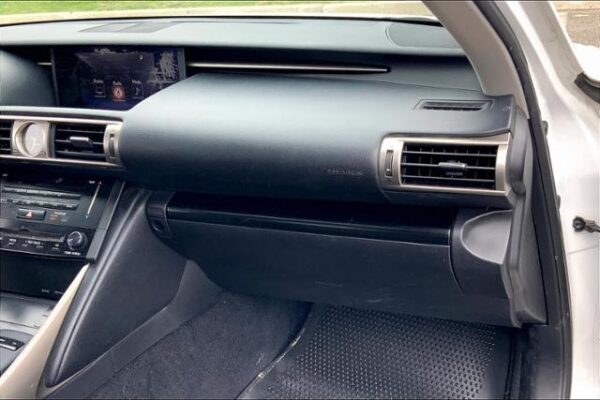 2014 Lexus IS 250 4dr Sport Sdn Auto AWD - Pre-Owned - Image 15