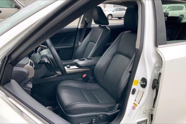 2014 Lexus IS 250 4dr Sport Sdn Auto AWD - Pre-Owned - Image 6