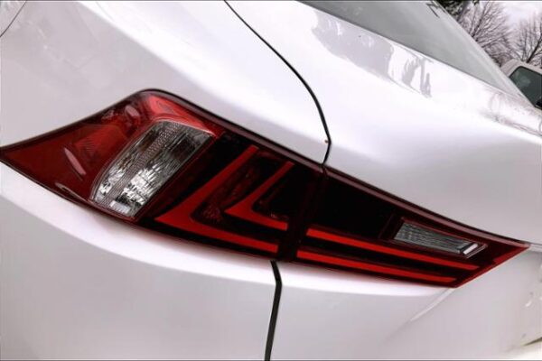 2014 Lexus IS 250 4dr Sport Sdn Auto AWD - Pre-Owned - Image 25