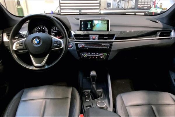 2018 BMW X1 sDrive28i Sports Activity Vehicle - Pre-Owned - Image 9