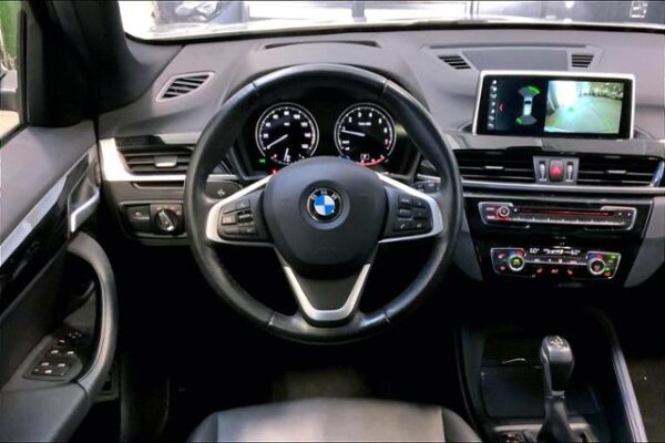 2018 BMW X1 sDrive28i Sports Activity Vehicle - Pre-Owned - Image 4