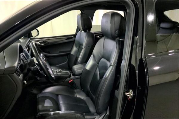 2018 Porsche Macan S AWD For Sale - Pre-Owned - Image 6