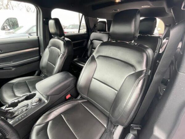 2019 Ford Explorer XLT For Sale - Image 16