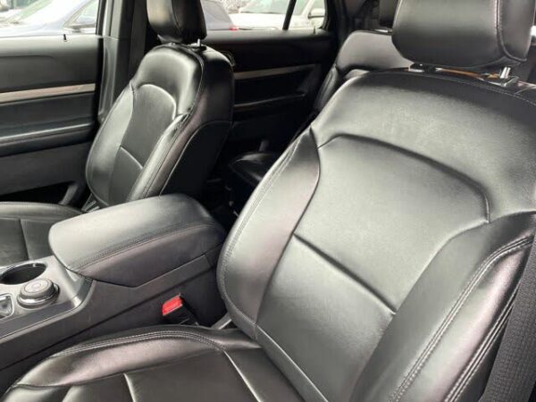 2019 Ford Explorer XLT For Sale - Image 11