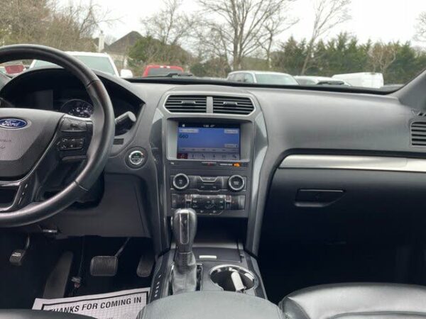 2019 Ford Explorer XLT For Sale - Image 7