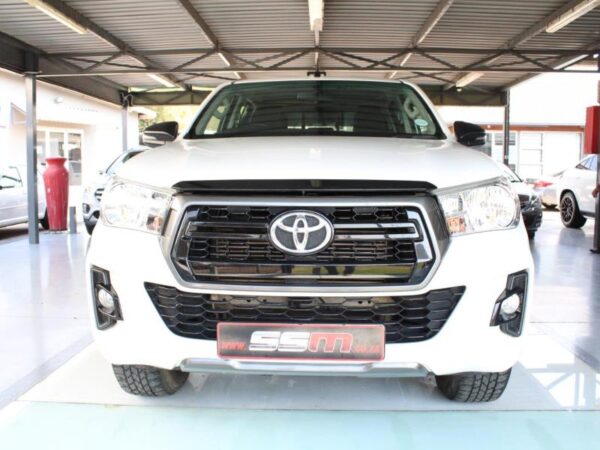 2019 Toyota Hilux 2.4GD-6 Double Cab SRX For Sale - Image 8