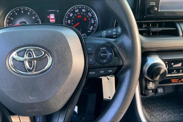 2019 Toyota RAV4 LE AWD For Sale - Pre-Owned - Image 20