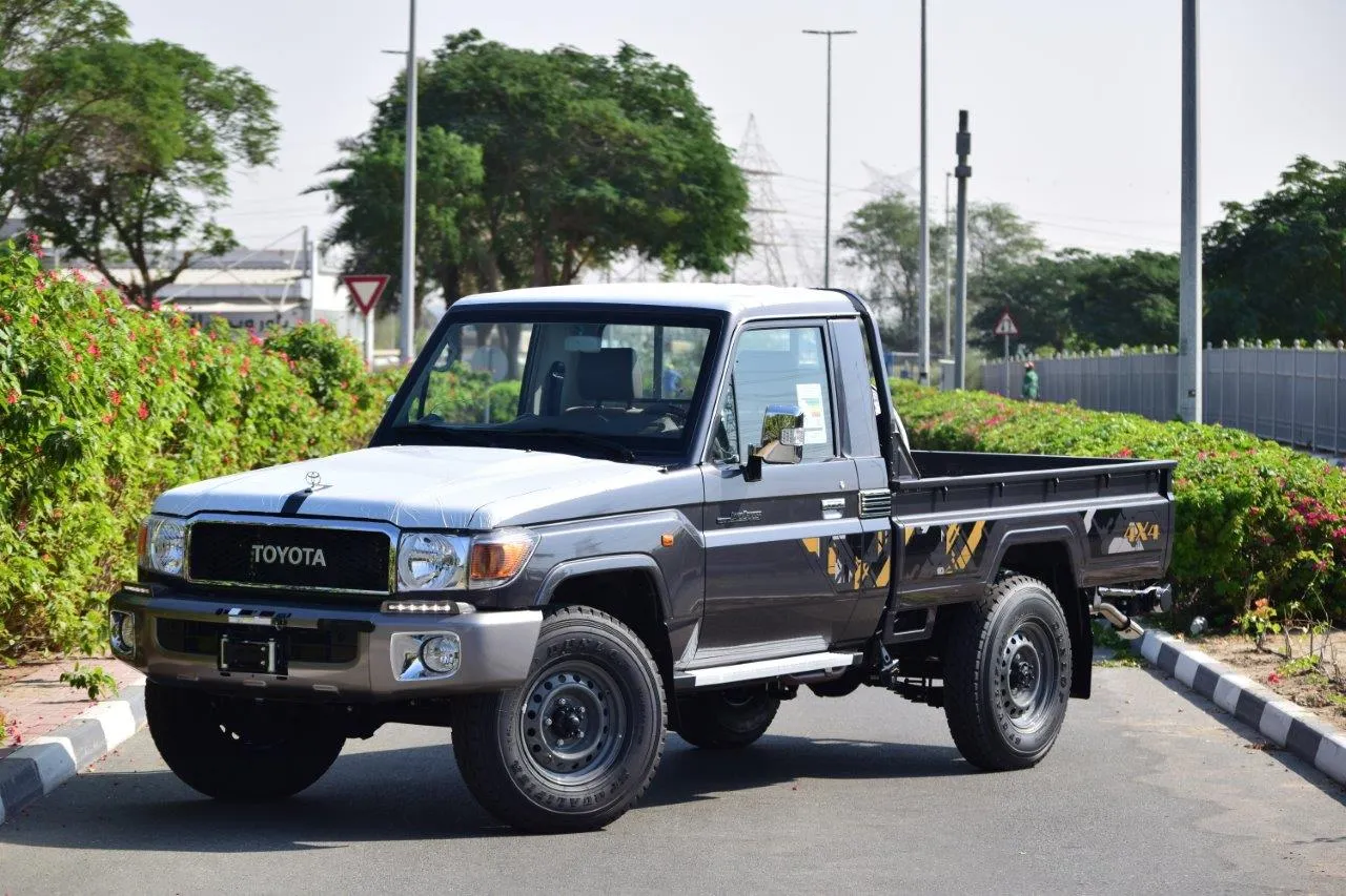 TOYOTA LC 79 SC PICKUP LX-E V6 4.0L