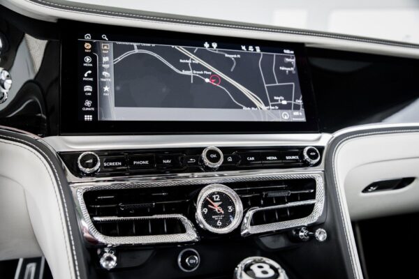 NEW 2022 BENTLEY FLYING SPUR V8 For Sale - Image 10