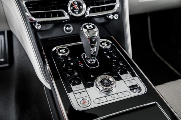 NEW 2022 BENTLEY FLYING SPUR V8 For Sale - Image 12