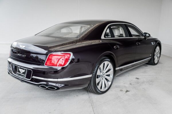 NEW 2022 BENTLEY FLYING SPUR V8 For Sale - Image 7