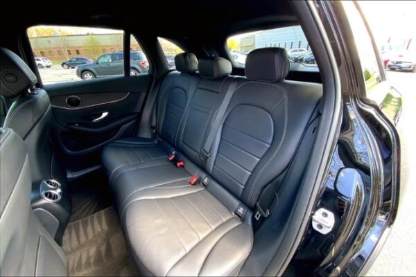 2022 Mercedes-Benz GLC 300 4MATIC® SUV - Certified Pre-Owned - Image 17