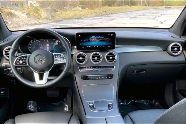 2022 Mercedes-Benz GLC 300 4MATIC® SUV - Certified Pre-Owned - Image 12