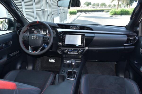2022 TOYOTA HILUX DC PICKUP GR-SPORT 2.8L DIESEL 4WD AT - Image 4