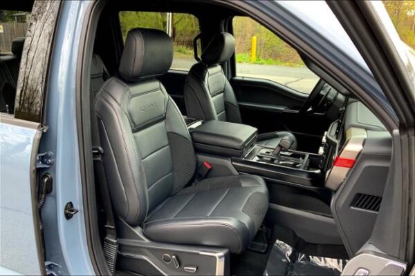 2023 Ford F-150 Raptor 4WD SuperCrew 5.5' Box - Pre-Owned - Image 6