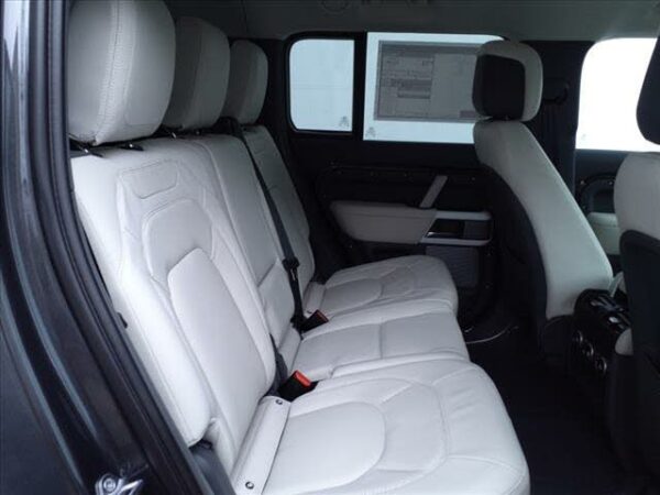 2023 Land Rover Defender SE For Sale - Image 16