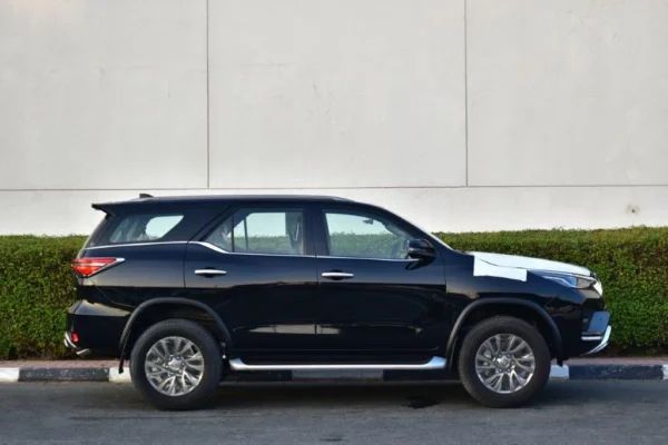 2023 TOYOTA FORTUNER VXR LIMITED FOR SALE - V6 4.0L PETROL AUTOMATIC - Image 5