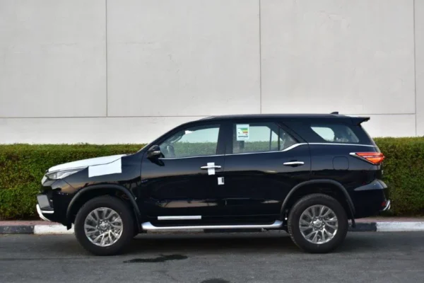 2023 TOYOTA FORTUNER VXR LIMITED FOR SALE - V6 4.0L PETROL AUTOMATIC - Image 6