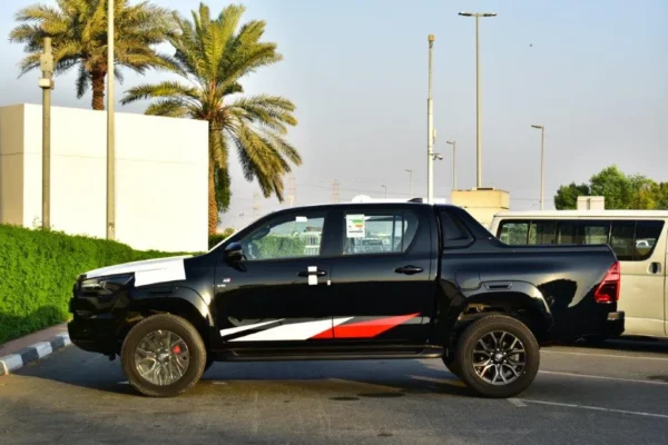 2023 TOYOTA HILUX DOUBLE CAB PICKUP GR-SPORT V6 4.0L AT - Image 7