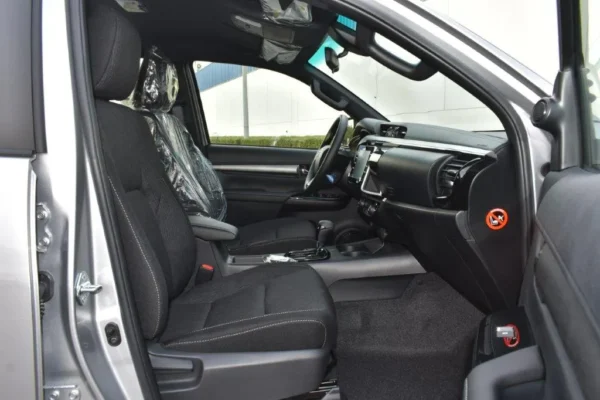 2022 TOYOTA HILUX DC PICKUP GR-SPORT 2.8L DIESEL 4WD AT - Image 7