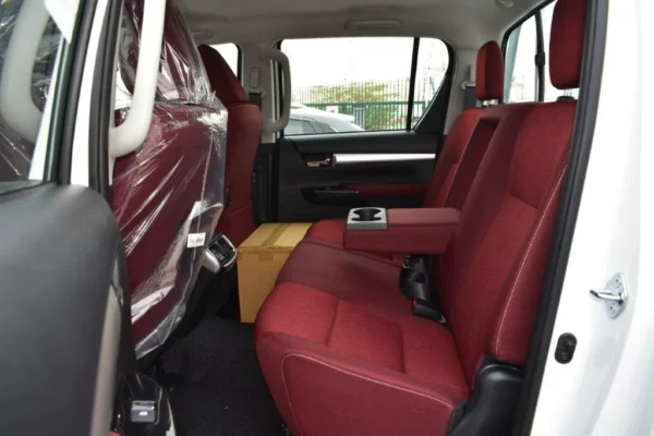 2023 TOYOTA HILUX VX V6 4.0L PETROL DOUBLE CAB PICKUP 4WD AT - Image 4