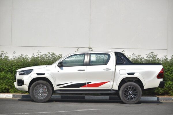 2022 TOYOTA HILUX DC PICKUP GR-SPORT 2.8L DIESEL 4WD AT - Image 9