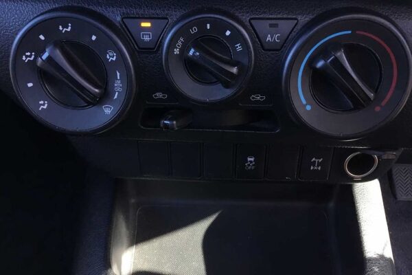 Toyota Hilux Diesel For Sale - Active Pick Up - 2.4 D-4D - Image 8