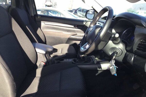 Toyota Hilux Diesel For Sale - Active Pick Up - 2.4 D-4D - Image 11