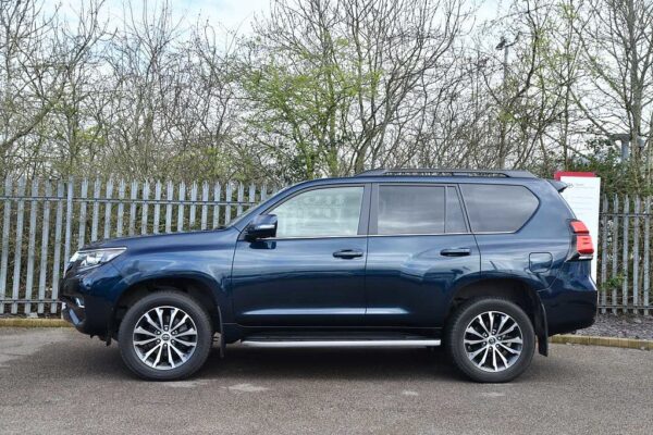 Toyota Land Cruiser Diesel Sw 2.8 D-4D Invincible Auto 7 Seats - Image 12