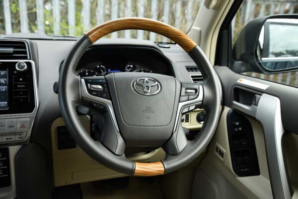 Toyota Land Cruiser Diesel Sw 2.8 D-4D Invincible Auto 7 Seats - Image 5