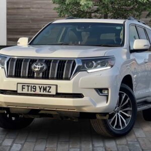 Toyota Land Cruiser 2.8 D-4D 204 Invincible 5dr Auto 7 Seats with Sunroof