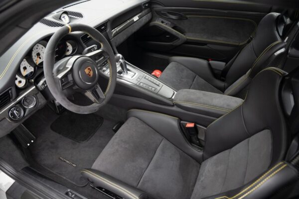 2018 Porsche 911 GT2 RS For sale - Image 13
