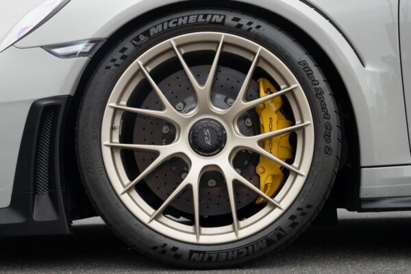 2018 Porsche 911 GT2 RS For sale - Image 18