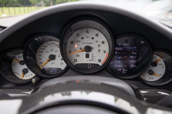 2018 Porsche 911 GT2 RS For sale - Image 9