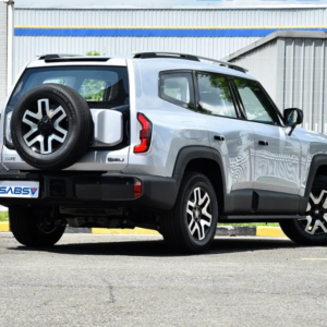 Deep Blue G318 Electric SUV 4WD New Energy Vehicle with Extended Range Hybrid 4 Seats and Deep Blue Paint