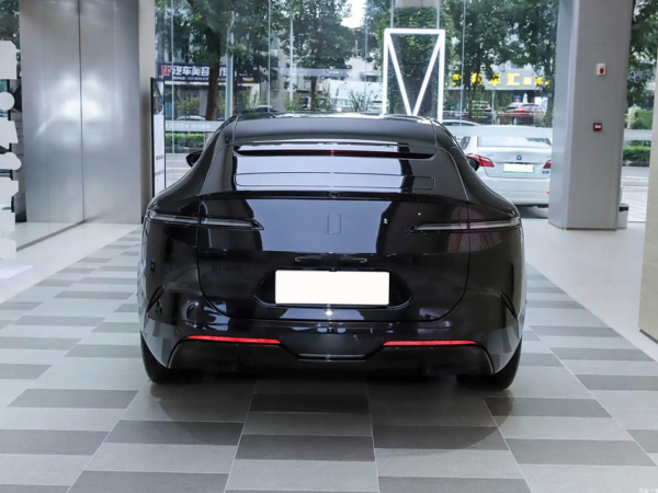 2025 Avatr 12 220Km/h High Safety Performance 705Km Range Awd Electric Car - Image 3