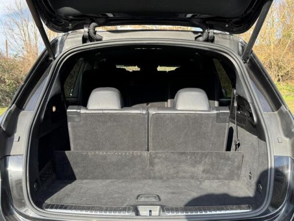 MERCEDES-BENZ - Image 3