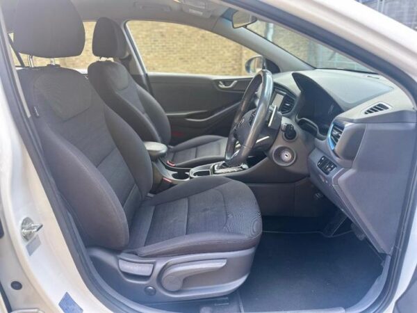 Hyundai - Image 16