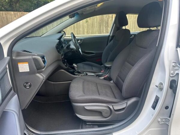 Hyundai - Image 11