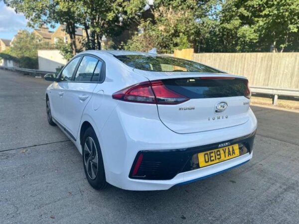 Hyundai - Image 21