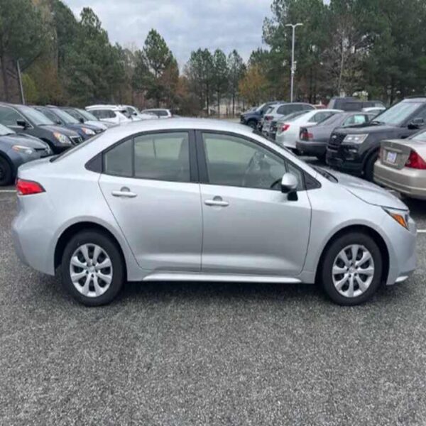 USED 2024 T o y o t a Corolla Hybrid LE