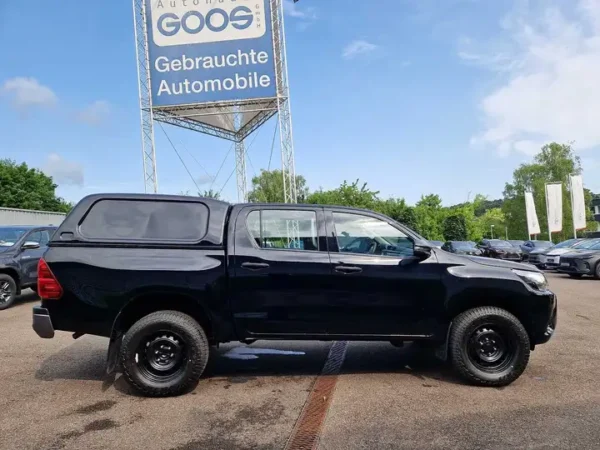 Toyota Hilux D-4D 4x4 Double Cab Duty - Image 11