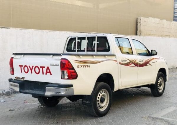2021 TOYOTA HILUX PICKUP - EID SALE - Image 17