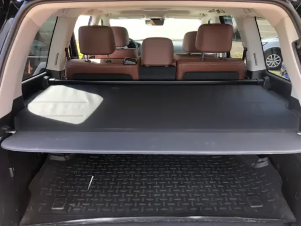Toyota Land Cruiser 200 - Image 9