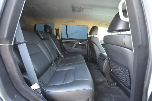 Toyota Land Cruiser V8 Panzer Armoured VR7/B6 - Image 5