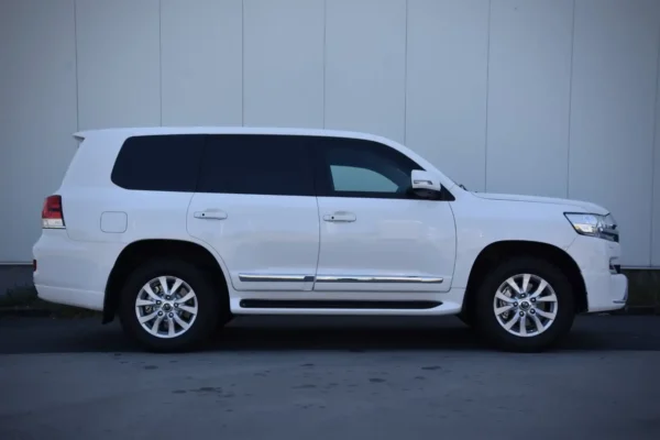 Toyota Land Cruiser V8 Panzer Armoured VR7/B6 - Image 12