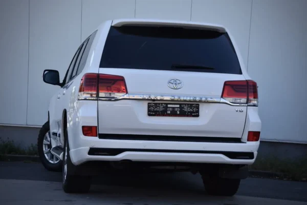 Toyota Land Cruiser V8 Panzer Armoured VR7/B6 - Image 11